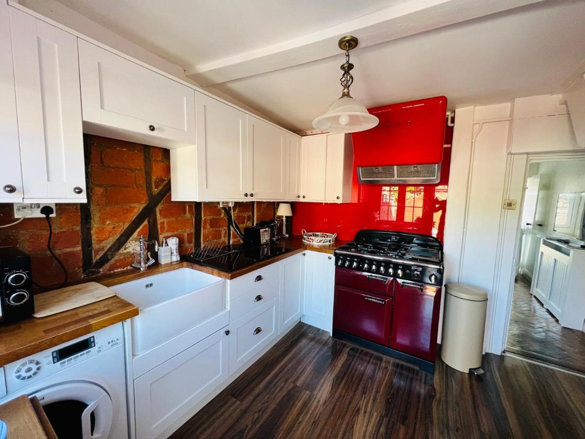 Bridewell Cottage In The Heart Of Tenterden - Pass The Keys Экстерьер фото