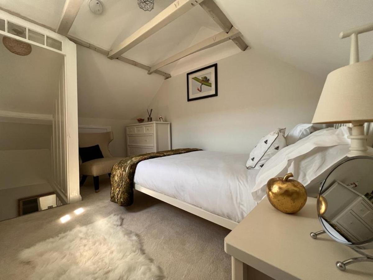 Bridewell Cottage In The Heart Of Tenterden - Pass The Keys Экстерьер фото