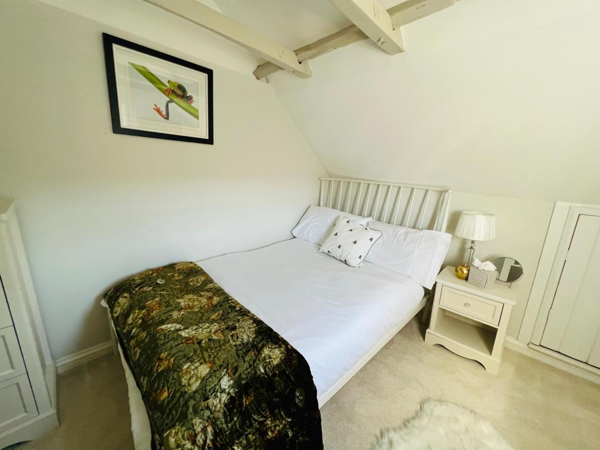 Bridewell Cottage In The Heart Of Tenterden - Pass The Keys Экстерьер фото