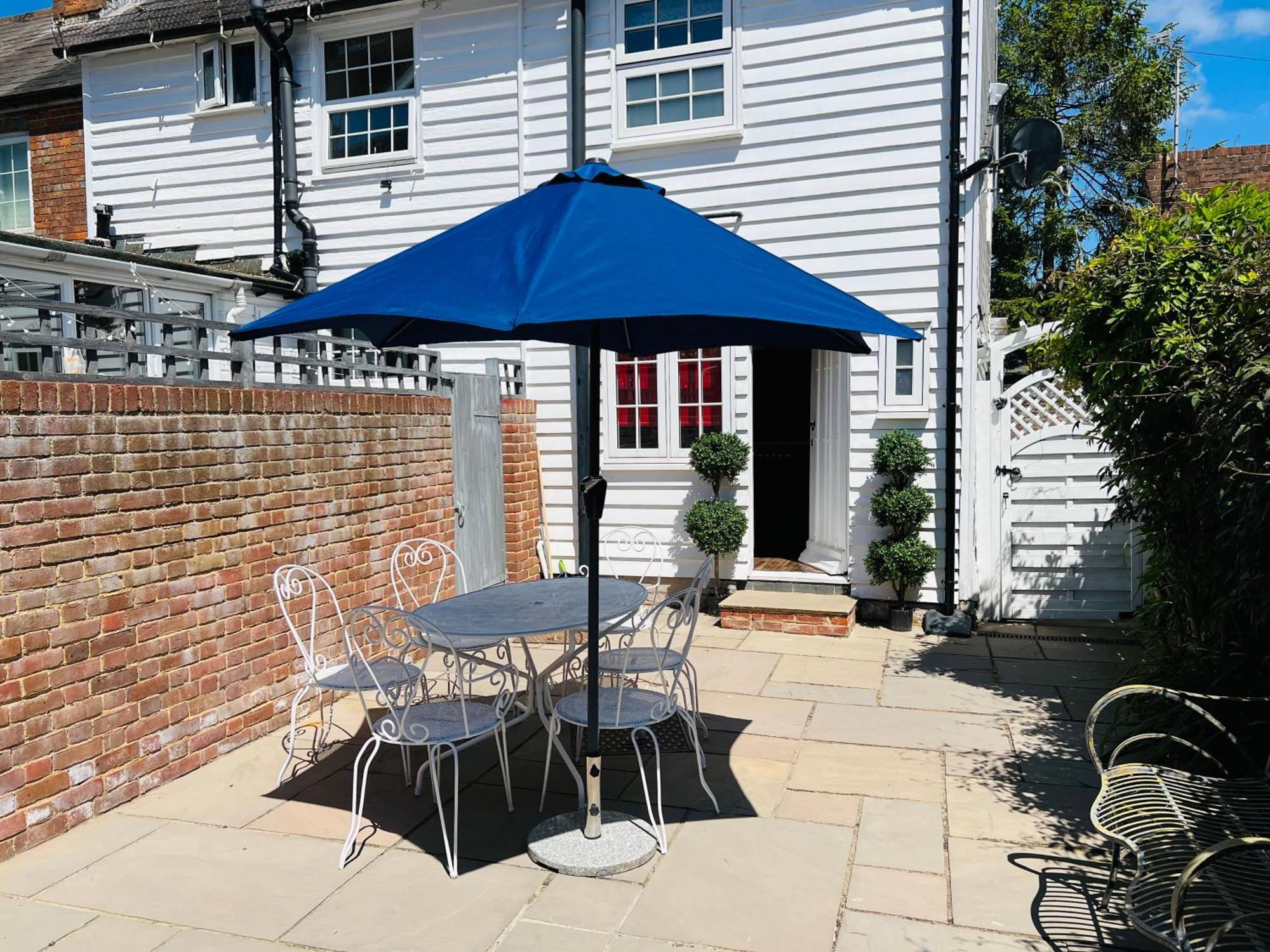 Bridewell Cottage In The Heart Of Tenterden - Pass The Keys Экстерьер фото